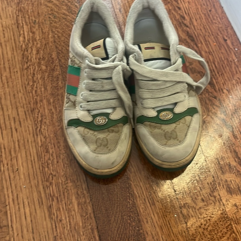 💯 Authentic Gucci shoes